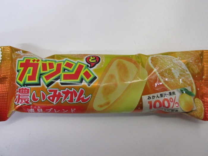 【コンビニ新商品・アイス】 赤城 ガツン、と濃いみかん の巻の写真1