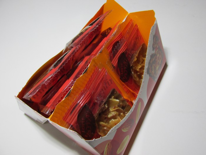 【コンビニ新商品・お菓子】 ロッテ ショコランタン 林檎のカラメリゼ の巻の写真2