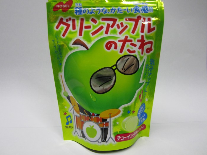 【コンビニ新商品・お菓子】　ノーベル　グリーンアップルのたね　の巻の写真1