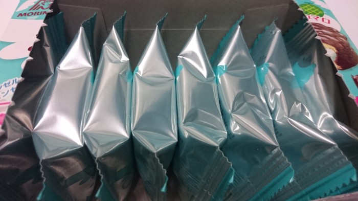 【コンビニ新商品・お菓子】 森永 ミニエンゼルパイ 初音ミクのメロン の巻の写真3