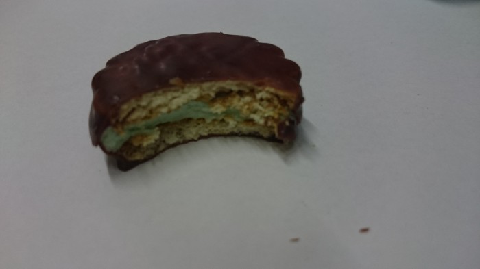 【コンビニ新商品・お菓子】 森永 ミニエンゼルパイ 初音ミクのメロン の巻の写真6