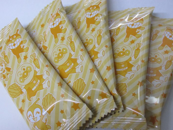 【コンビニ新商品・お菓子】 不二家 アンパンマン 国産野菜のソフトクッキー の巻の写真4