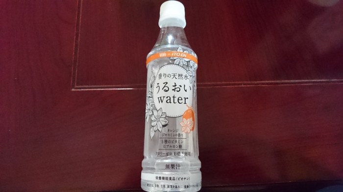 【コンビニ新商品・飲料水】　伊藤園　香りの天然水  うるおいウォーター　の巻の写真2