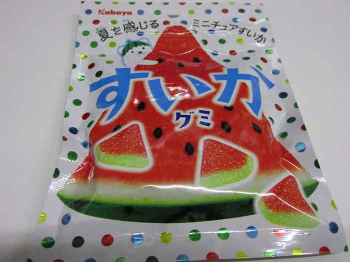 【コンビニ新商品・お菓子】 カバヤ すいかグミ の巻の写真2