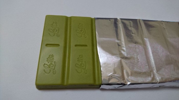【コンビニ新商品・お菓子】 ロッテ 霧の浮舟 ふんわり泡立て抹茶 の巻の写真4