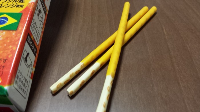 【コンビニ新商品・お菓子】 グリコ ポッキー ブラジリアンオレンジ の巻の写真3