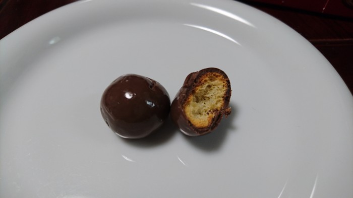 【コンビニ新商品・お菓子】 ロッテ ガーナ ショコラシュー の巻の写真4