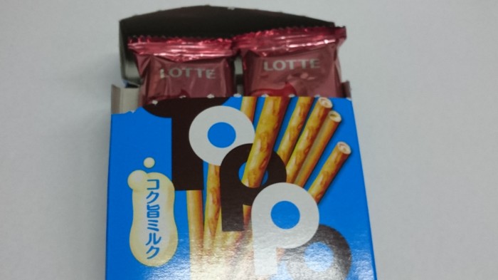 【コンビニ新商品・お菓子】　ロッテ　トッポ　コク旨ミルク　の巻の写真3