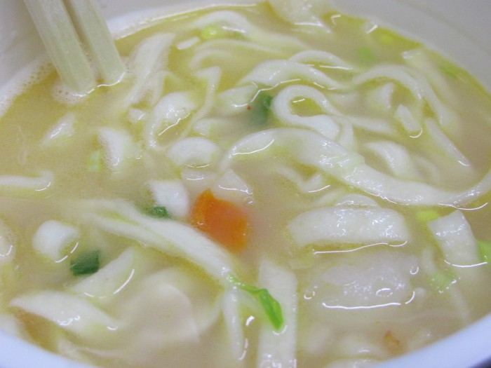 【コンビニ新商品・カップ麺】 日清 どん兵衛 明太子クリームうどん の巻の写真5