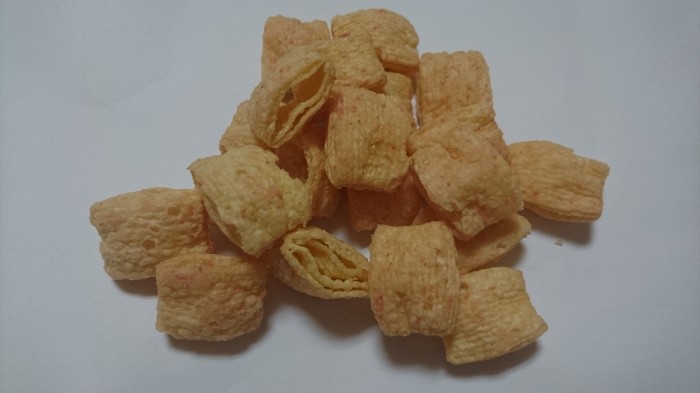 【コンビニ新商品・お菓子】 YBC エアリアル 濃厚たらこバター味 の巻の写真4