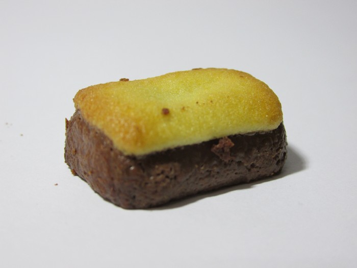 【コンビニ新商品・お菓子】 森永 ベイク クッキーショコラ の巻の写真5