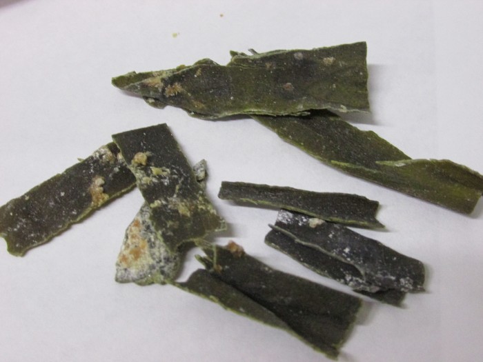 【コンビニ新商品・お菓子】 中野 おしゃぶり昆布 梅 の巻の写真4