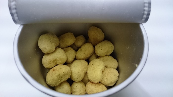 【コンビニ新商品・お菓子】 東ハト 俺つま 焼きマヨ味 の巻の写真4